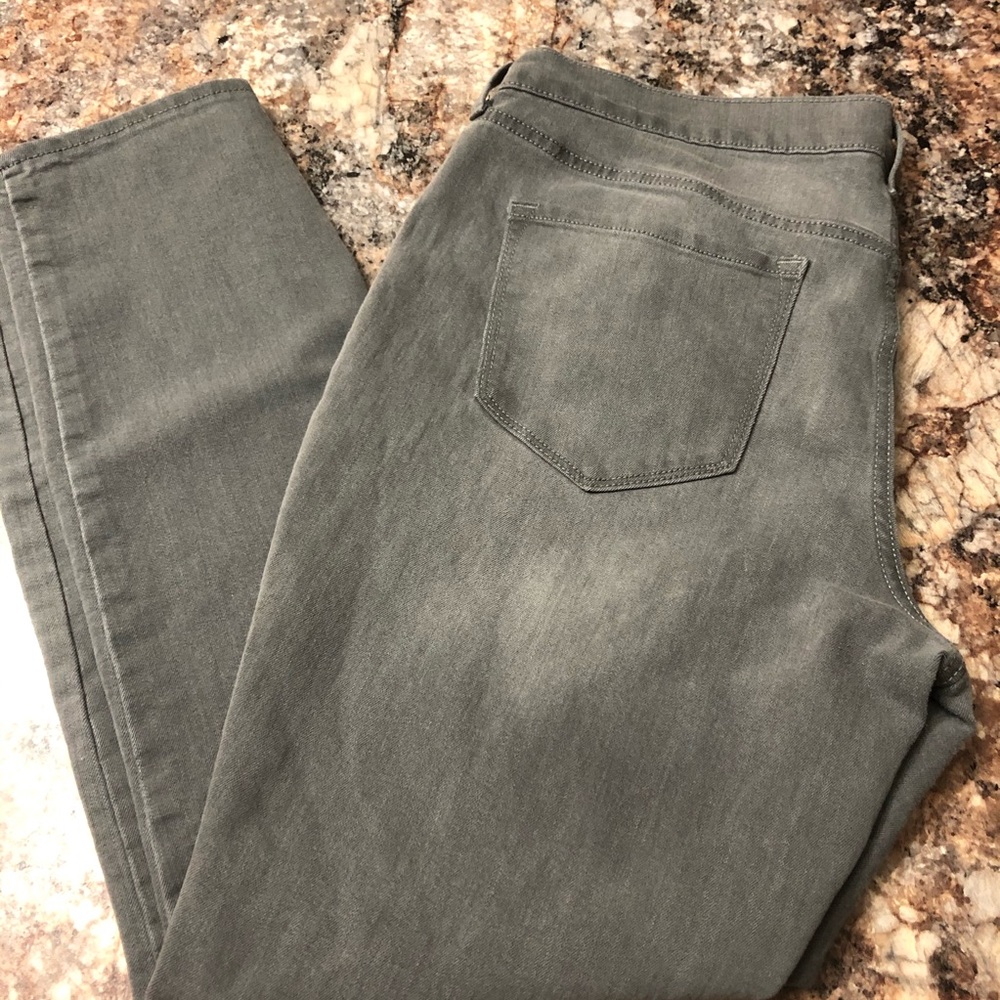 Old Navy Grey Jeans